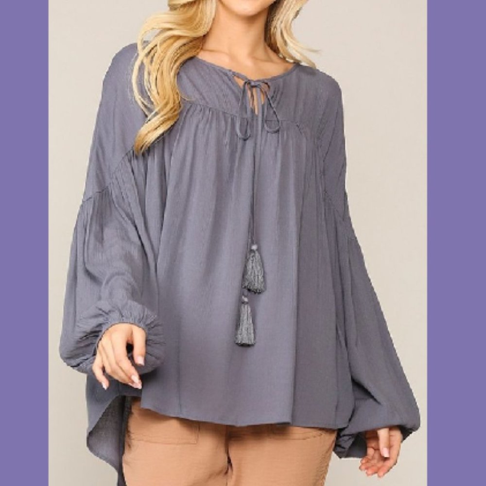 New GIGIO Size M Gray Textured Balloon Sleeve Tunic Top Front Tassel Oversized